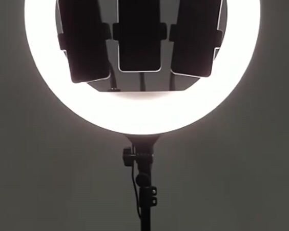 Ring Light 18 polegadas Com Suporte 3 Celulares e Tripe 2,10 altura FANG (Ring Light)